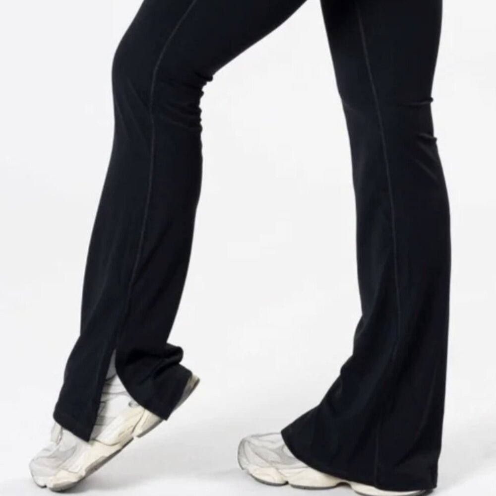 Paragon Flare Legging - Picture 2 of 4